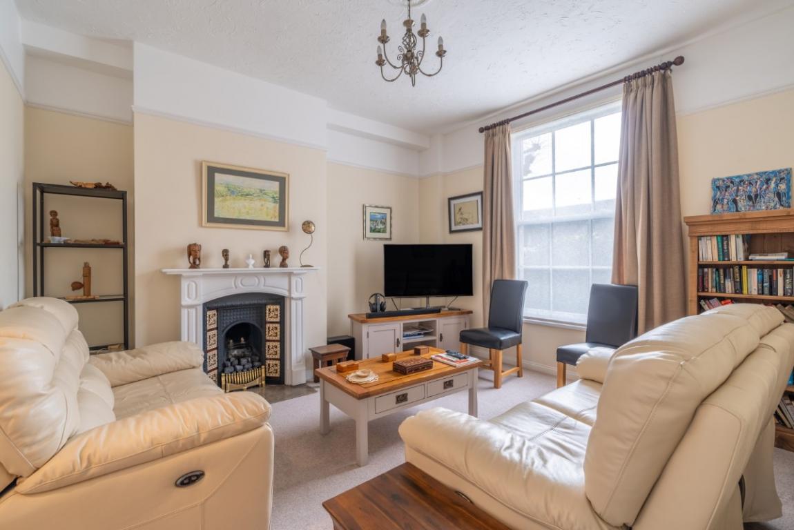 Image: 3 Mill Lane Wimborne Dorset Wimborne Town Centre