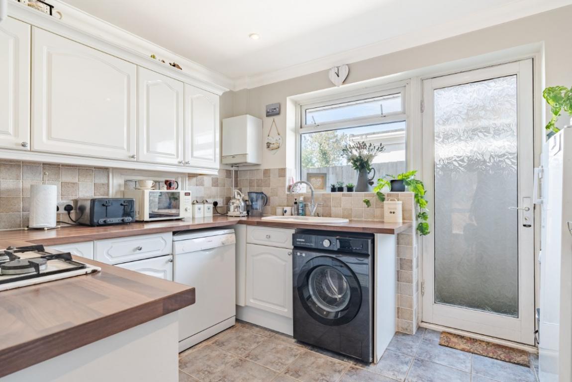 Image: 6 Wimborne Road West Wimborne Dorset Wimborne