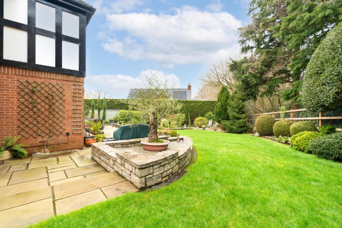 Image: 34 Queens Copse Lane Wimborne Dorset Holtwood