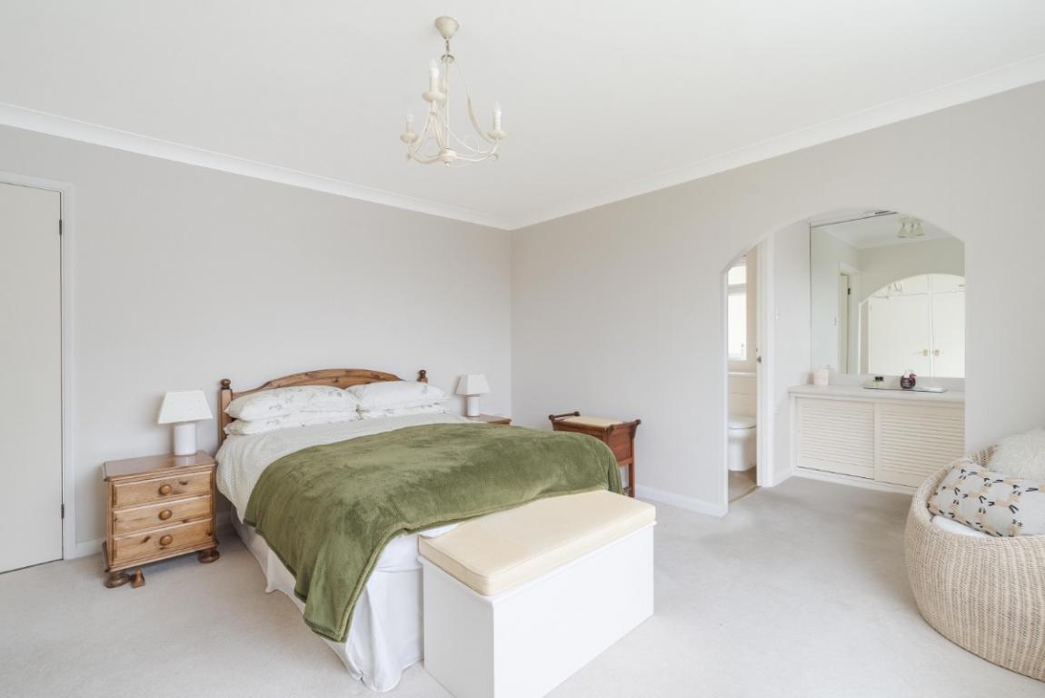 Image: 10 Ashmeads Way Wimborne Dorset Colehill