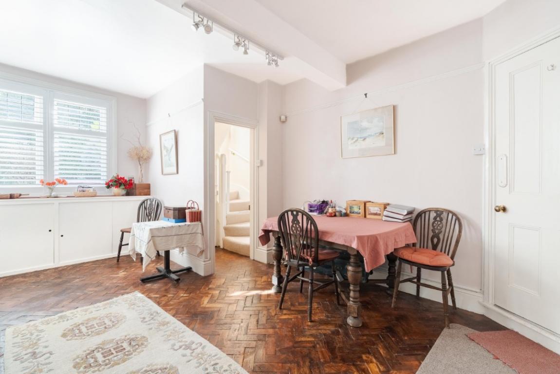 Image: 27 Lower Golf Links Road Broadstone Dorset Broadstone