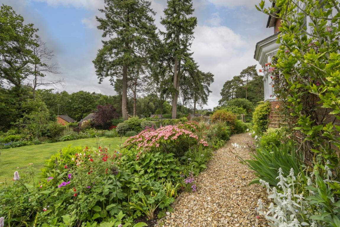 Image: 54 Lower Golf Links Road Broadstone Dorset Broadstone