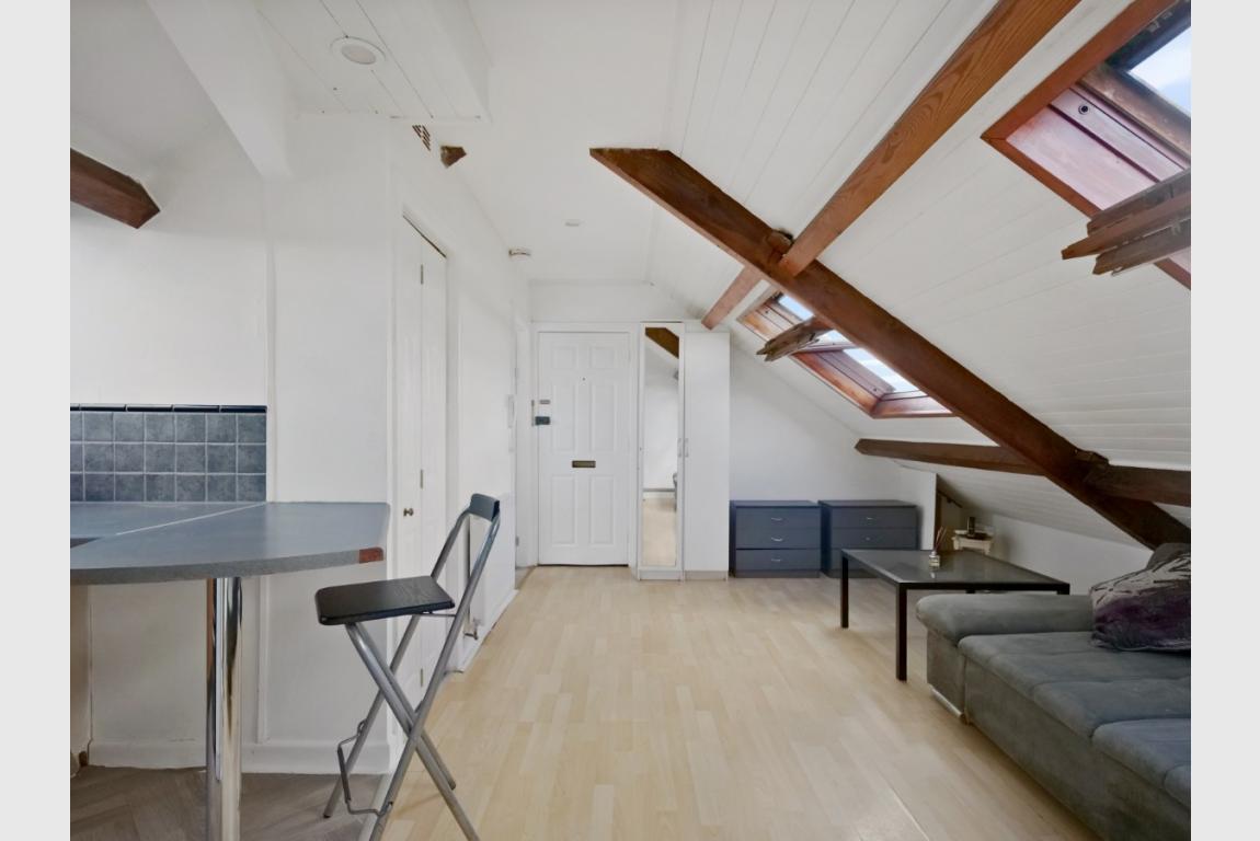 Image: 4 New Borough Wimborne Dorset Wimborne