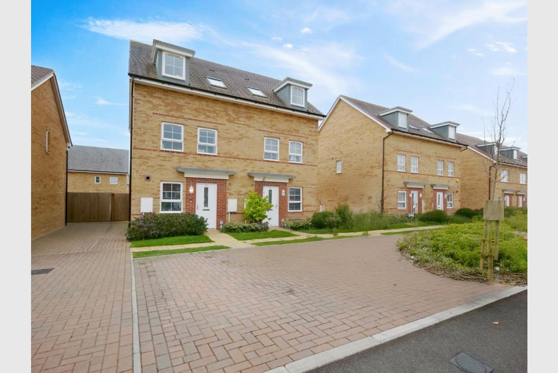 Image: 1 Strickland Way Wimborne Dorset Wimborne