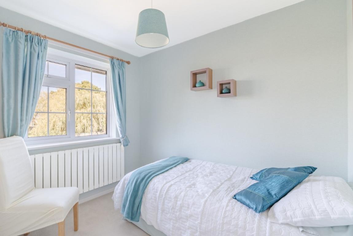 Image: 17 Countess Close Wimborne Dorset Merley