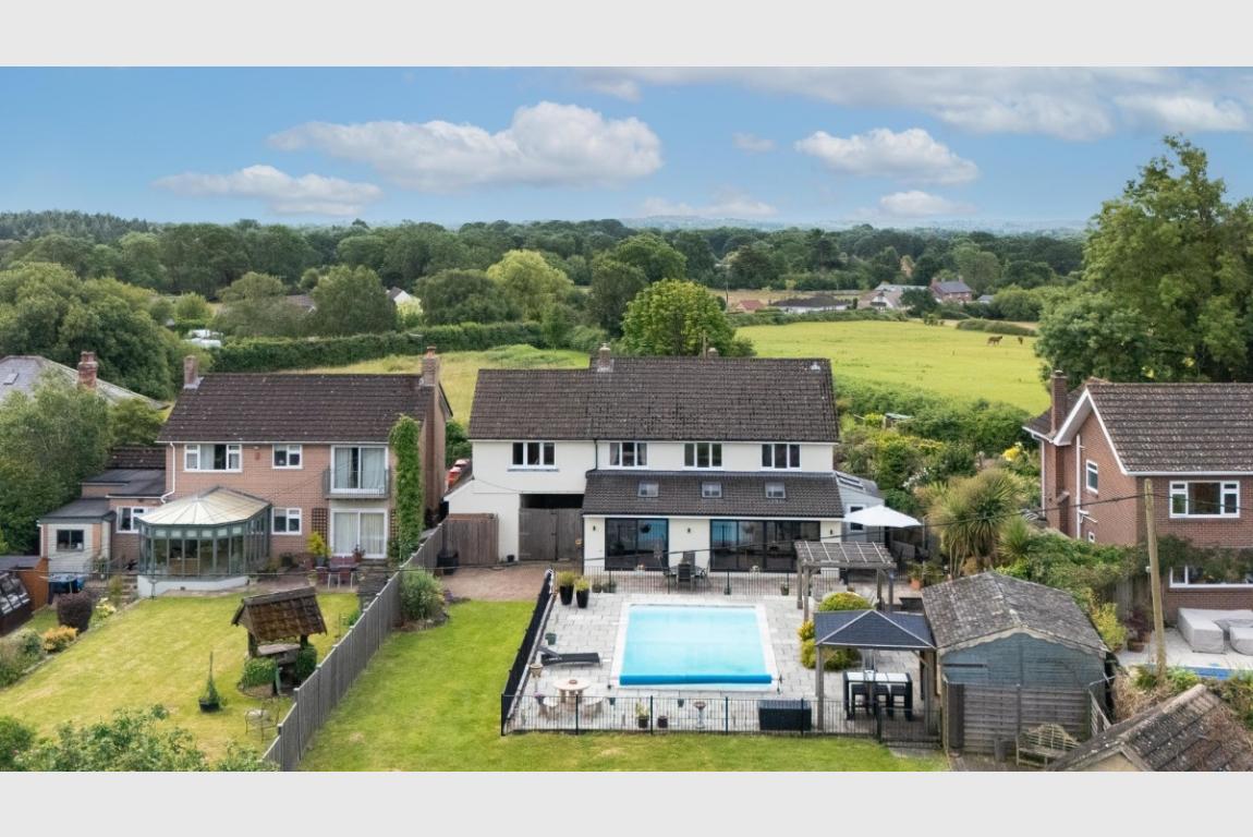 Image: 31 Chalbury Wimborne Dorset 